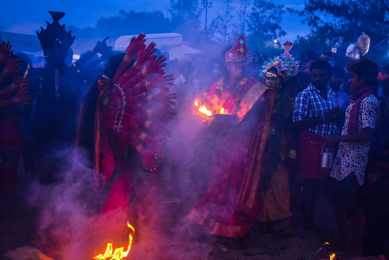 குலசேகரப்பட்டினம் முத்தாரம்மன் கோயில் தசரா திருவிழா... சிறப்பு புகைப்பட தொகுப்பு குலசேகரப்பட்டினம் முத்தாரம்மன் கோயில் தசரா திருவிழா... சிறப்பு புகைப்பட தொகுப்பு