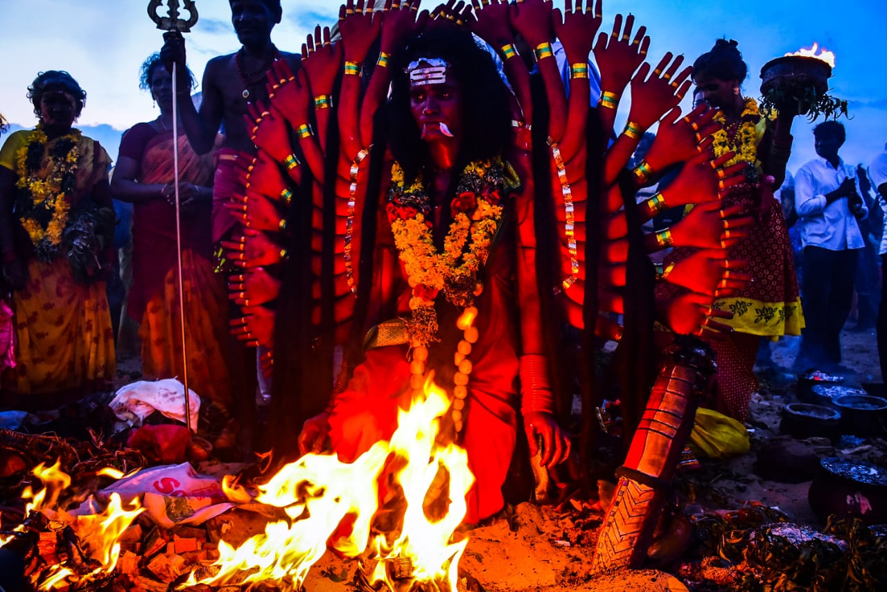 குலசேகரப்பட்டினம் முத்தாரம்மன் கோயில் தசரா திருவிழா... சிறப்பு புகைப்பட தொகுப்பு குலசேகரப்பட்டினம் முத்தாரம்மன் கோயில் தசரா திருவிழா... சிறப்பு புகைப்பட தொகுப்பு