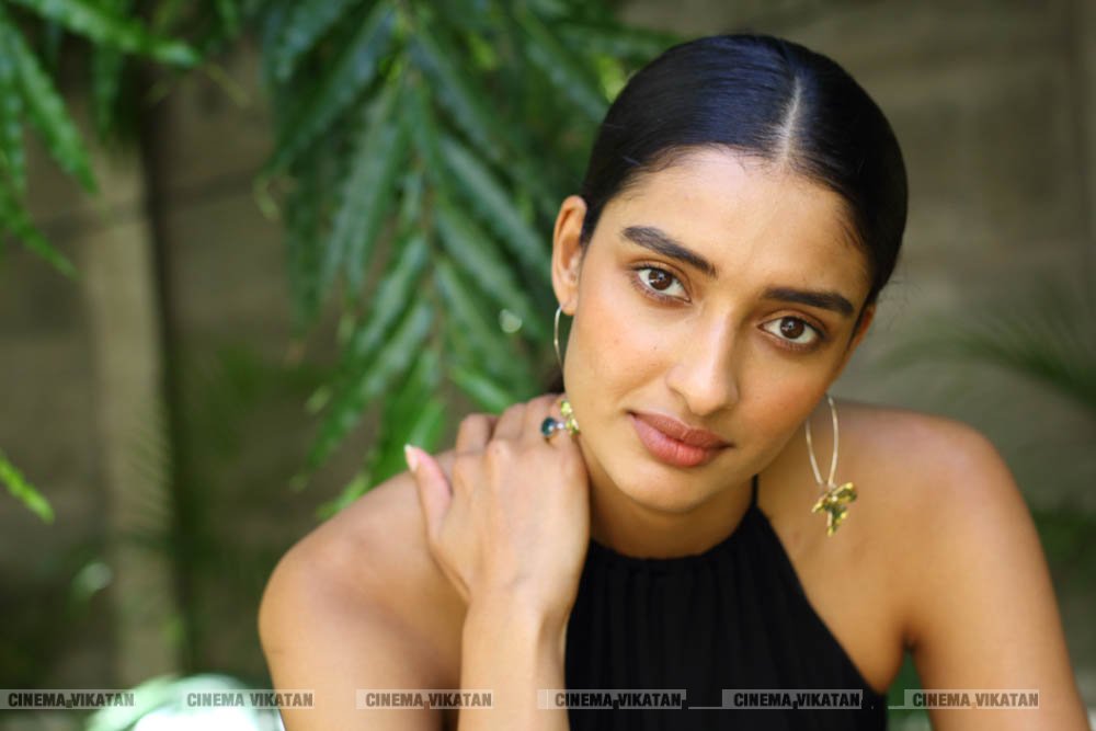 டயானா எராப்பா லேடஸ்ட் ஸ்டில்ஸ்.... படங்கள்:ப.சரவணகுமார் டயானா எராப்பா லேடஸ்ட் ஸ்டில்ஸ்.... படங்கள்:ப.சரவணகுமார்