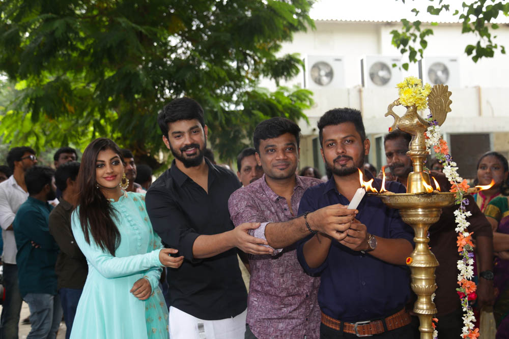 மஹத் - யாஷிகா நடிக்கும் 'புரொடக்சன் நம்பர் 2' - படப்பூஜை படங்கள் மஹத் - யாஷிகா நடிக்கும் 'புரொடக்சன் நம்பர் 2' - படப்பூஜை படங்கள்