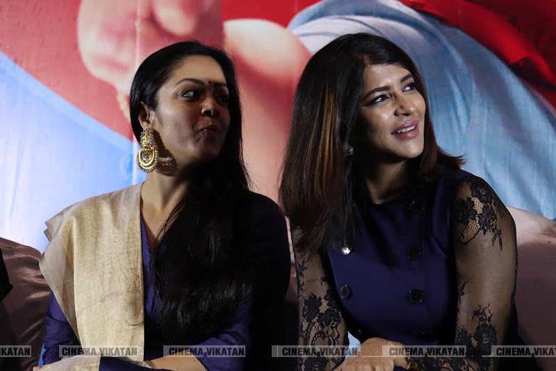 காற்றின் மொழி படவிழாவில் ஜோதிகா... படங்கள்: ராகேஷ் பெ காற்றின் மொழி படவிழாவில் ஜோதிகா... படங்கள்: ராகேஷ் பெ