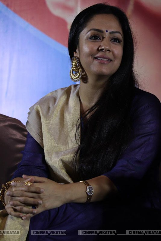காற்றின் மொழி படவிழாவில் ஜோதிகா... படங்கள்: ராகேஷ் பெ காற்றின் மொழி படவிழாவில் ஜோதிகா... படங்கள்: ராகேஷ் பெ