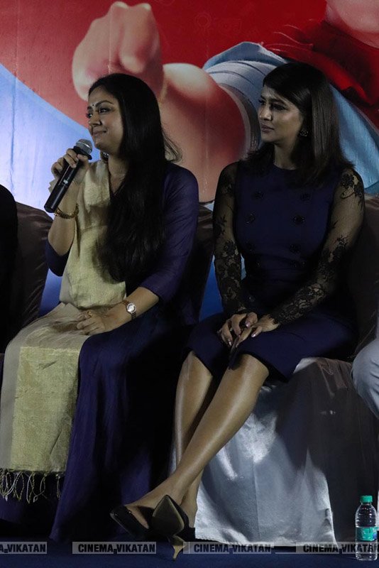 காற்றின் மொழி படவிழாவில் ஜோதிகா... படங்கள்: ராகேஷ் பெ காற்றின் மொழி படவிழாவில் ஜோதிகா... படங்கள்: ராகேஷ் பெ