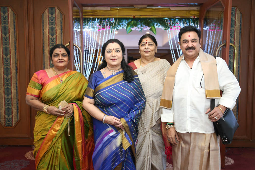 நடிகர் சிவகுமார் - நடிகை சுஜா வருணி திருமணம்... ஆல்பம் நடிகர் சிவகுமார் - நடிகை சுஜா வருணி திருமணம்... ஆல்பம்