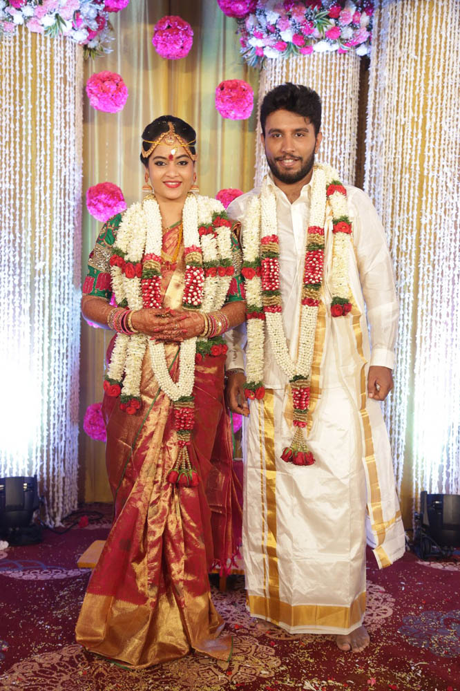 நடிகர் சிவகுமார் - நடிகை சுஜா வருணி திருமணம்... ஆல்பம் நடிகர் சிவகுமார் - நடிகை சுஜா வருணி திருமணம்... ஆல்பம்