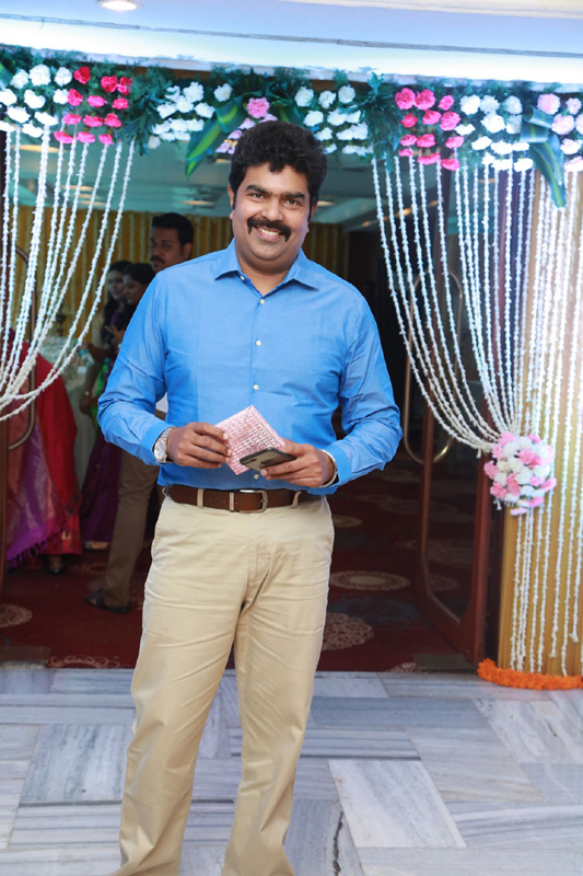 பிக்பாஸ் சுஜா வருணி - நடிகர் சிவகுமார் திருமண வரவேற்பு நிகழ்ச்சி... திரைப்பிரபலங்கள் நேரில் வாழ்த்து... புகைப்படத் தொகுப்பு பிக்பாஸ் சுஜா வருணி - நடிகர் சிவகுமார் திருமண வரவேற்பு நிகழ்ச்சி... திரைப்பிரபலங்கள் நேரில் வாழ்த்து... புகைப்படத் தொகுப்பு