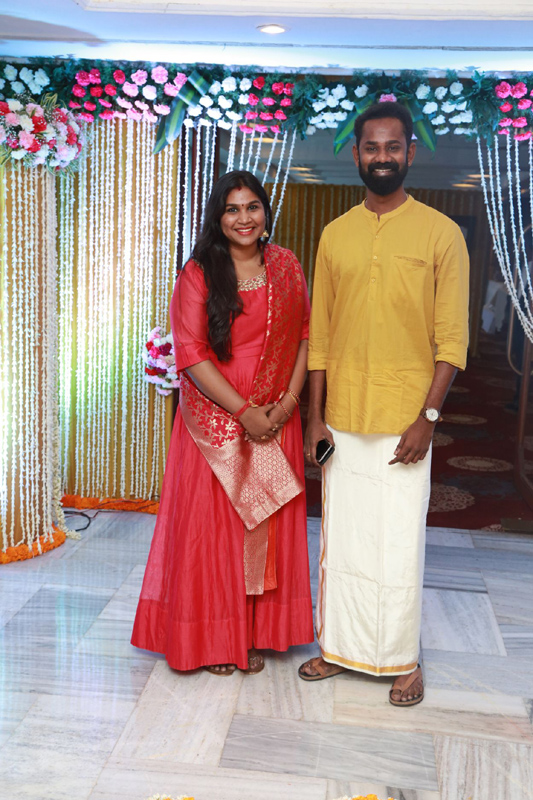 பிக்பாஸ் சுஜா வருணி - நடிகர் சிவகுமார் திருமண வரவேற்பு நிகழ்ச்சி... திரைப்பிரபலங்கள் நேரில் வாழ்த்து... புகைப்படத் தொகுப்பு பிக்பாஸ் சுஜா வருணி - நடிகர் சிவகுமார் திருமண வரவேற்பு நிகழ்ச்சி... திரைப்பிரபலங்கள் நேரில் வாழ்த்து... புகைப்படத் தொகுப்பு