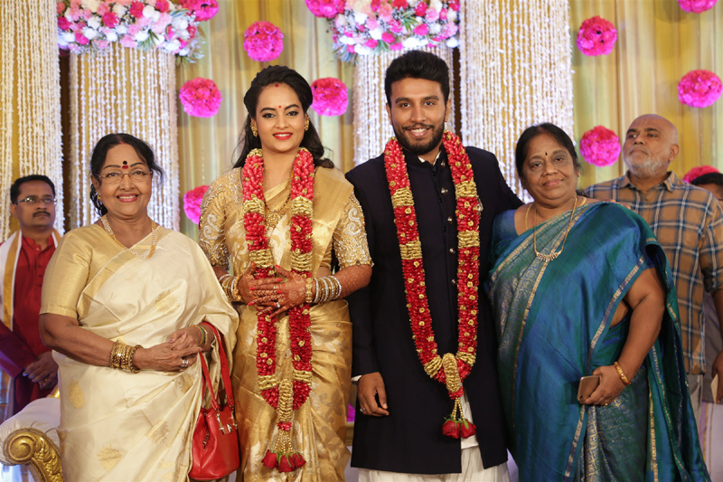 பிக்பாஸ் சுஜா வருணி - நடிகர் சிவகுமார் திருமண வரவேற்பு நிகழ்ச்சி... திரைப்பிரபலங்கள் நேரில் வாழ்த்து... புகைப்படத் தொகுப்பு பிக்பாஸ் சுஜா வருணி - நடிகர் சிவகுமார் திருமண வரவேற்பு நிகழ்ச்சி... திரைப்பிரபலங்கள் நேரில் வாழ்த்து... புகைப்படத் தொகுப்பு