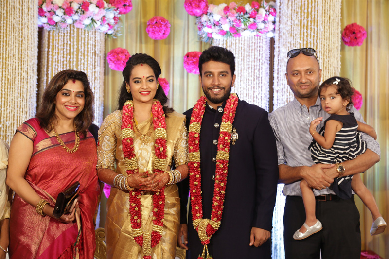 பிக்பாஸ் சுஜா வருணி - நடிகர் சிவகுமார் திருமண வரவேற்பு நிகழ்ச்சி... திரைப்பிரபலங்கள் நேரில் வாழ்த்து... புகைப்படத் தொகுப்பு பிக்பாஸ் சுஜா வருணி - நடிகர் சிவகுமார் திருமண வரவேற்பு நிகழ்ச்சி... திரைப்பிரபலங்கள் நேரில் வாழ்த்து... புகைப்படத் தொகுப்பு