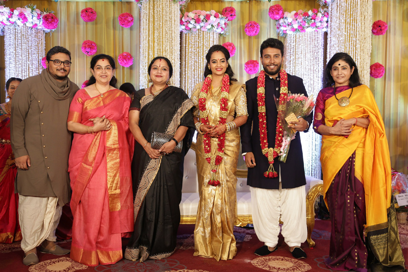 பிக்பாஸ் சுஜா வருணி - நடிகர் சிவகுமார் திருமண வரவேற்பு நிகழ்ச்சி... திரைப்பிரபலங்கள் நேரில் வாழ்த்து... புகைப்படத் தொகுப்பு பிக்பாஸ் சுஜா வருணி - நடிகர் சிவகுமார் திருமண வரவேற்பு நிகழ்ச்சி... திரைப்பிரபலங்கள் நேரில் வாழ்த்து... புகைப்படத் தொகுப்பு
