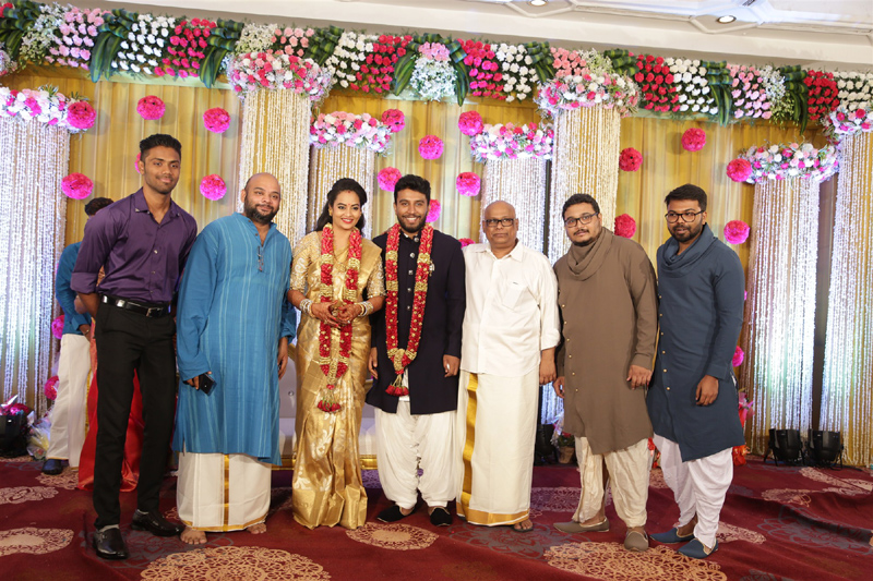 பிக்பாஸ் சுஜா வருணி - நடிகர் சிவகுமார் திருமண வரவேற்பு நிகழ்ச்சி... திரைப்பிரபலங்கள் நேரில் வாழ்த்து... புகைப்படத் தொகுப்பு பிக்பாஸ் சுஜா வருணி - நடிகர் சிவகுமார் திருமண வரவேற்பு நிகழ்ச்சி... திரைப்பிரபலங்கள் நேரில் வாழ்த்து... புகைப்படத் தொகுப்பு