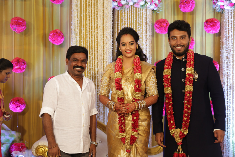 பிக்பாஸ் சுஜா வருணி - நடிகர் சிவகுமார் திருமண வரவேற்பு நிகழ்ச்சி... திரைப்பிரபலங்கள் நேரில் வாழ்த்து... புகைப்படத் தொகுப்பு பிக்பாஸ் சுஜா வருணி - நடிகர் சிவகுமார் திருமண வரவேற்பு நிகழ்ச்சி... திரைப்பிரபலங்கள் நேரில் வாழ்த்து... புகைப்படத் தொகுப்பு