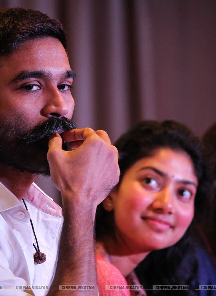 மாரி 2 படவிழாவில் தனுஷ் ரியாக்ஷன்ஸ்.... படங்கள்: வள்ளிசௌத்திரி ஆ மாரி 2 படவிழாவில் தனுஷ் ரியாக்ஷன்ஸ்.... படங்கள்: வள்ளிசௌத்திரி ஆ