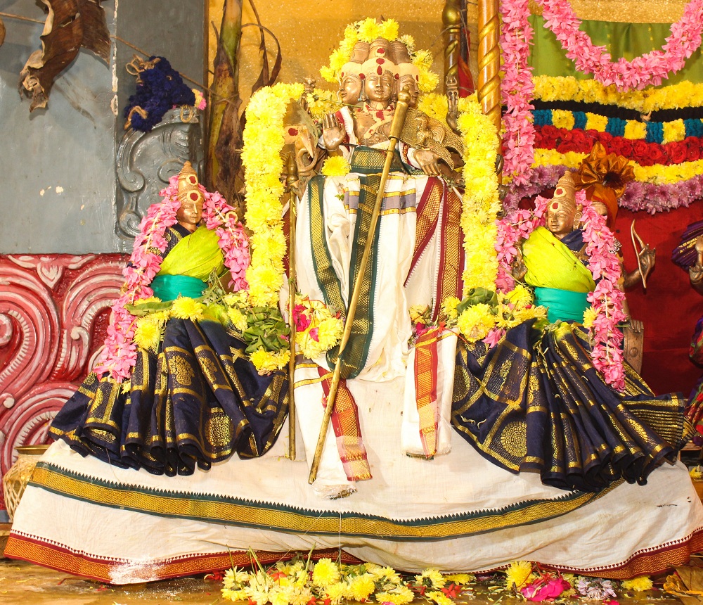 சென்னை காளிகாம்பாள் கோயிலில் ஶ்ரீபிரத்யங்கிரா மகா யாகம்... படங்கள் : வள்ளிசௌத்திரி ஆ சென்னை காளிகாம்பாள் கோயிலில் ஶ்ரீபிரத்யங்கிரா மகா யாகம்... படங்கள் : வள்ளிசௌத்திரி ஆ