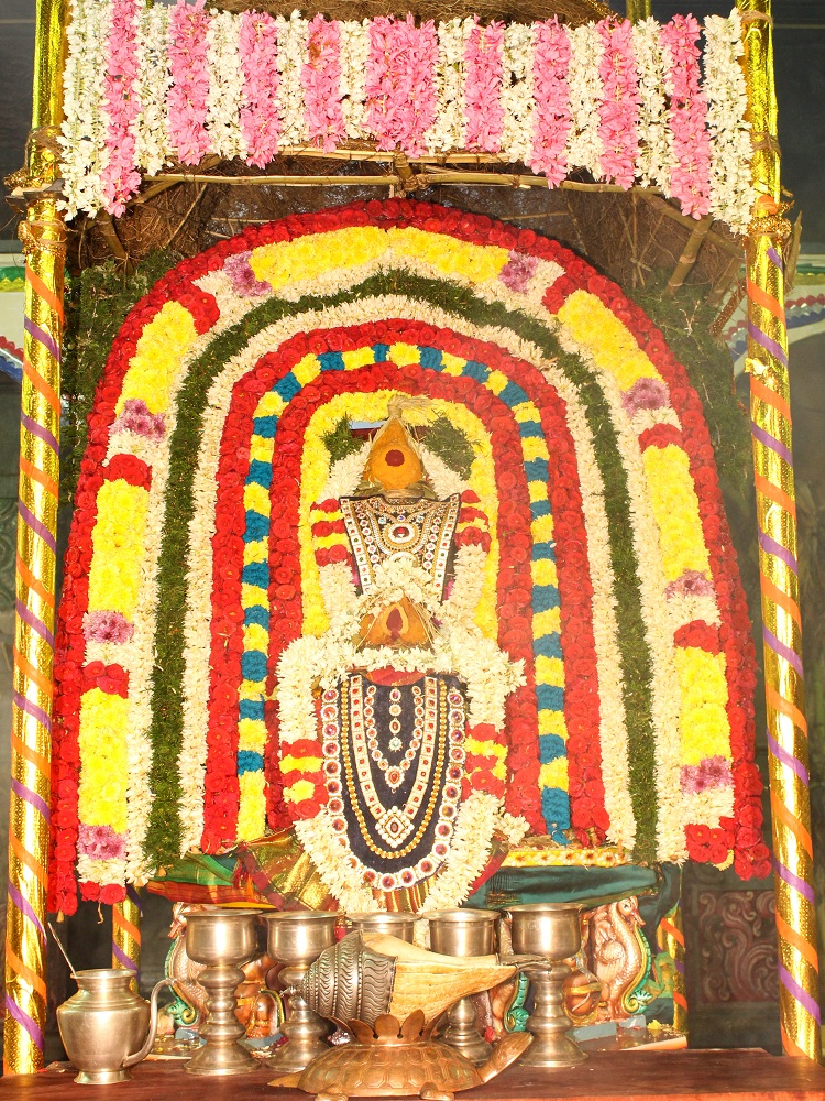 சென்னை காளிகாம்பாள் கோயிலில் ஶ்ரீபிரத்யங்கிரா மகா யாகம்... படங்கள் : வள்ளிசௌத்திரி ஆ சென்னை காளிகாம்பாள் கோயிலில் ஶ்ரீபிரத்யங்கிரா மகா யாகம்... படங்கள் : வள்ளிசௌத்திரி ஆ