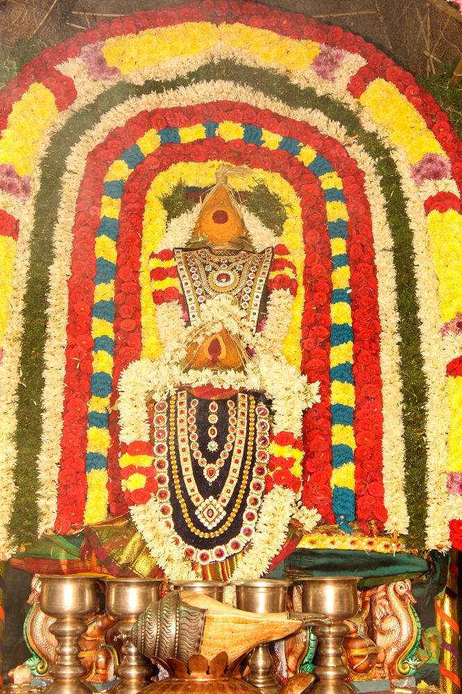 சென்னை காளிகாம்பாள் கோயிலில் ஶ்ரீபிரத்யங்கிரா மகா யாகம்... படங்கள் : வள்ளிசௌத்திரி ஆ சென்னை காளிகாம்பாள் கோயிலில் ஶ்ரீபிரத்யங்கிரா மகா யாகம்... படங்கள் : வள்ளிசௌத்திரி ஆ