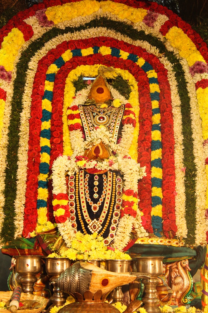சென்னை காளிகாம்பாள் கோயிலில் ஶ்ரீபிரத்யங்கிரா மகா யாகம்... படங்கள் : வள்ளிசௌத்திரி ஆ சென்னை காளிகாம்பாள் கோயிலில் ஶ்ரீபிரத்யங்கிரா மகா யாகம்... படங்கள் : வள்ளிசௌத்திரி ஆ
