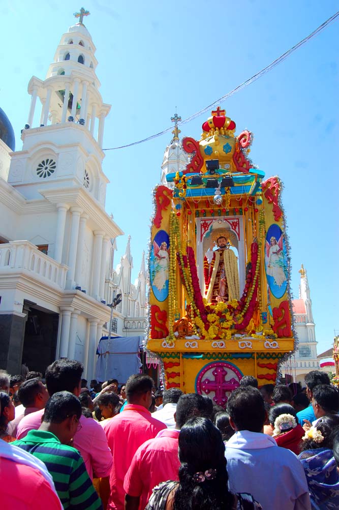 நாகர்கோவில் - கோட்டாறு புனித சவேரியார் பேராலய திருவிழா படங்கள்: ரா.ராம்குமார் நாகர்கோவில் - கோட்டாறு புனித சவேரியார் பேராலய திருவிழா படங்கள்: ரா.ராம்குமார்