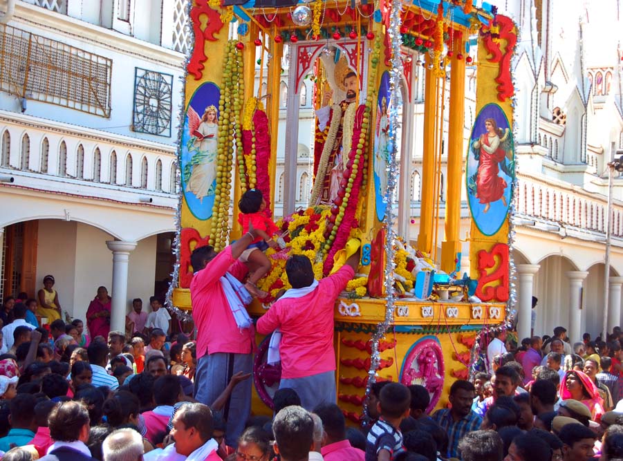நாகர்கோவில் - கோட்டாறு புனித சவேரியார் பேராலய திருவிழா படங்கள்: ரா.ராம்குமார் நாகர்கோவில் - கோட்டாறு புனித சவேரியார் பேராலய திருவிழா படங்கள்: ரா.ராம்குமார்