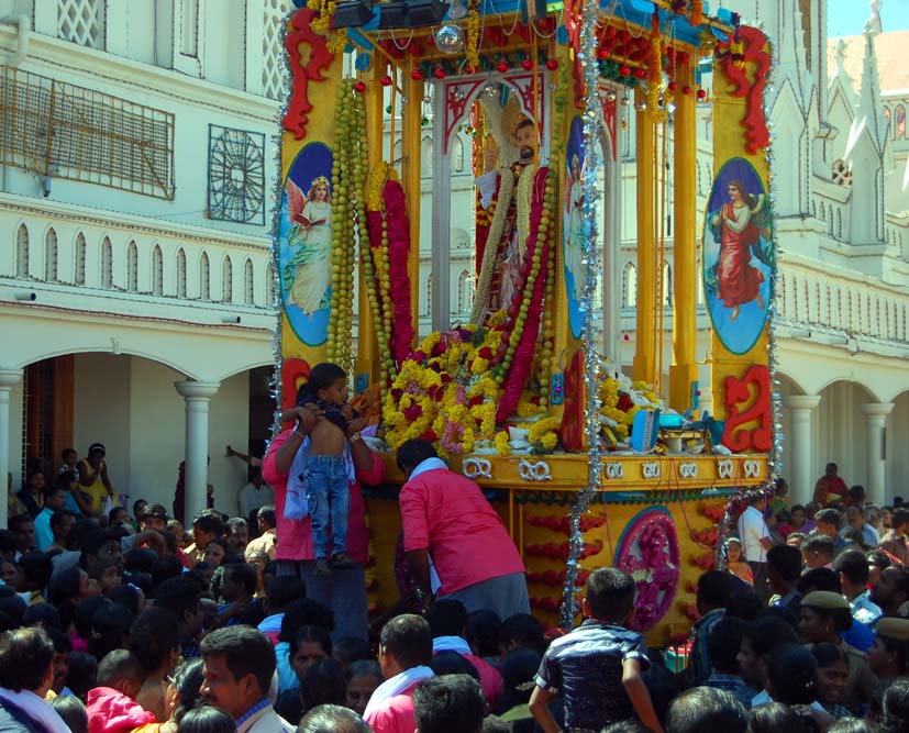 நாகர்கோவில் - கோட்டாறு புனித சவேரியார் பேராலய திருவிழா படங்கள்: ரா.ராம்குமார் நாகர்கோவில் - கோட்டாறு புனித சவேரியார் பேராலய திருவிழா படங்கள்: ரா.ராம்குமார்