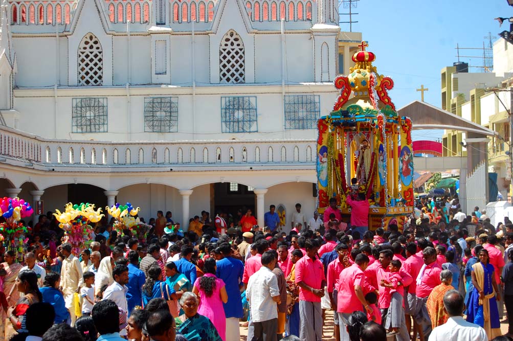 நாகர்கோவில் - கோட்டாறு புனித சவேரியார் பேராலய திருவிழா படங்கள்: ரா.ராம்குமார் நாகர்கோவில் - கோட்டாறு புனித சவேரியார் பேராலய திருவிழா படங்கள்: ரா.ராம்குமார்