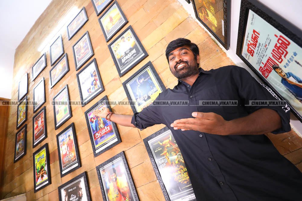 விஜய் சேதுபதி லேட்டஸ்ட் ஸ்டில்ஸ்... படங்கள்:ப.சரவணகுமார் விஜய் சேதுபதி லேட்டஸ்ட் ஸ்டில்ஸ்... படங்கள்:ப.சரவணகுமார்