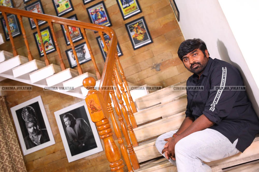விஜய் சேதுபதி லேட்டஸ்ட் ஸ்டில்ஸ்... படங்கள்:ப.சரவணகுமார் விஜய் சேதுபதி லேட்டஸ்ட் ஸ்டில்ஸ்... படங்கள்:ப.சரவணகுமார்