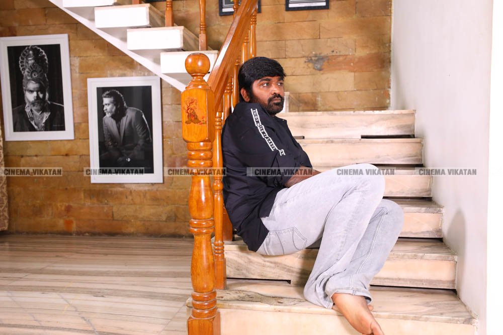 விஜய் சேதுபதி லேட்டஸ்ட் ஸ்டில்ஸ்... படங்கள்:ப.சரவணகுமார் விஜய் சேதுபதி லேட்டஸ்ட் ஸ்டில்ஸ்... படங்கள்:ப.சரவணகுமார்
