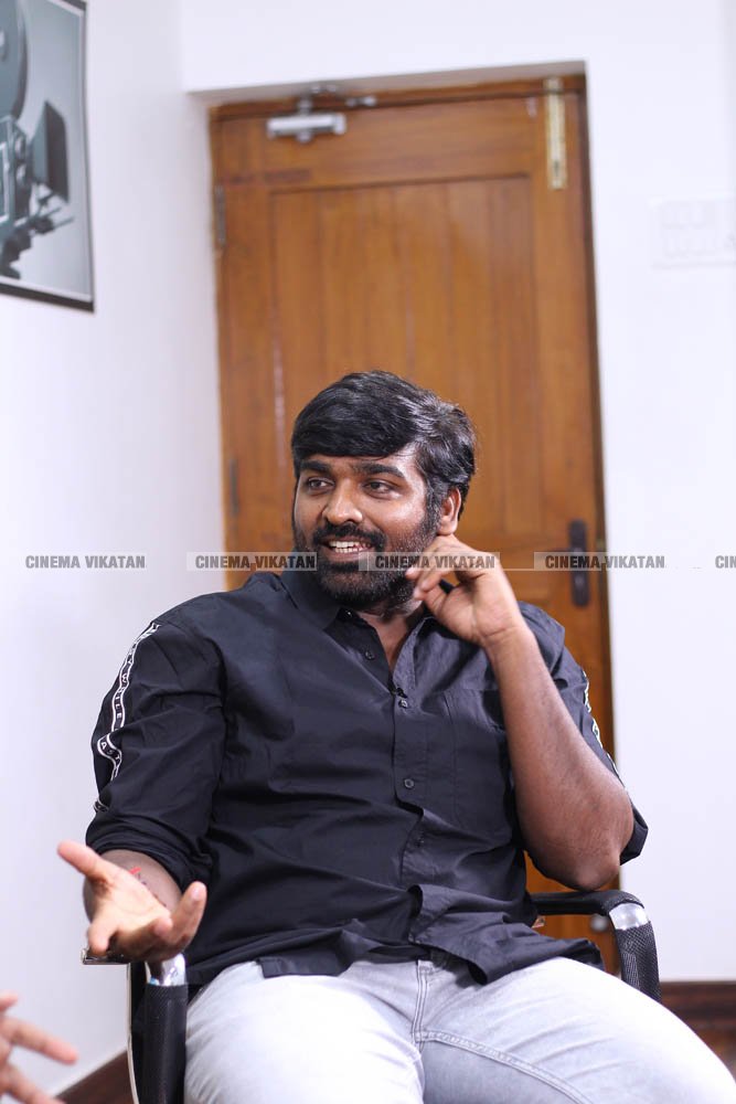 விஜய் சேதுபதி லேட்டஸ்ட் ஸ்டில்ஸ்... படங்கள்:ப.சரவணகுமார் விஜய் சேதுபதி லேட்டஸ்ட் ஸ்டில்ஸ்... படங்கள்:ப.சரவணகுமார்