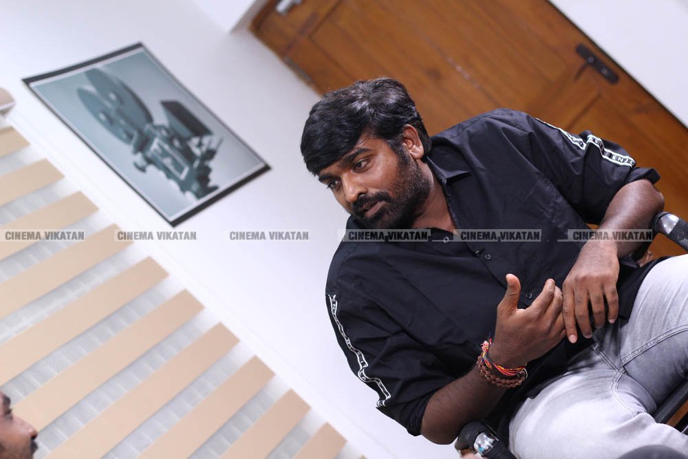 விஜய் சேதுபதி லேட்டஸ்ட் ஸ்டில்ஸ்... படங்கள்:ப.சரவணகுமார் விஜய் சேதுபதி லேட்டஸ்ட் ஸ்டில்ஸ்... படங்கள்:ப.சரவணகுமார்