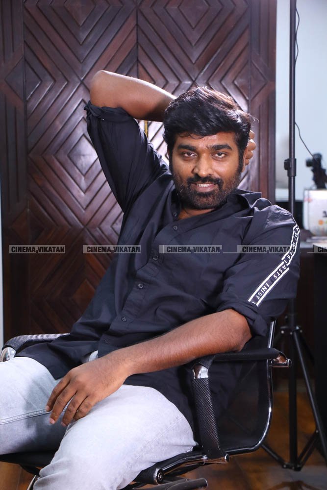 விஜய் சேதுபதி லேட்டஸ்ட் ஸ்டில்ஸ்... படங்கள்:ப.சரவணகுமார் விஜய் சேதுபதி லேட்டஸ்ட் ஸ்டில்ஸ்... படங்கள்:ப.சரவணகுமார்