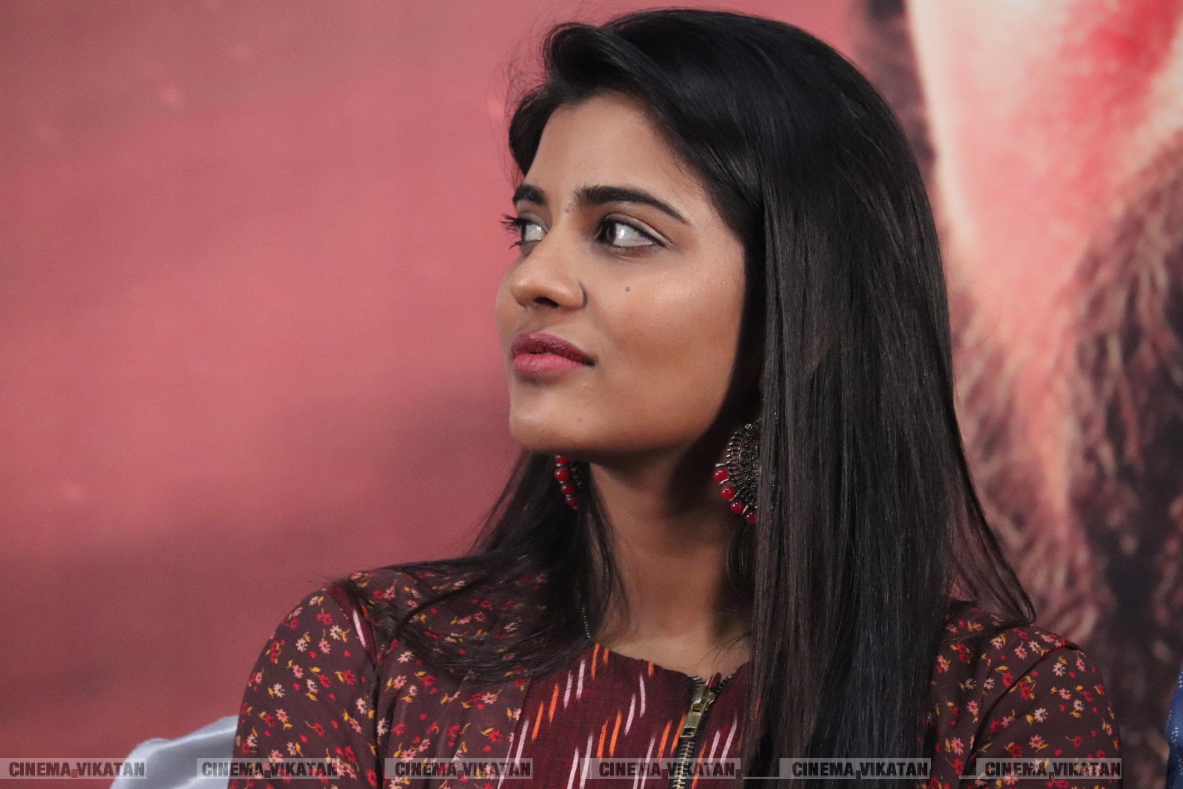 ஐஸ்வர்யா ராஜேஷ் 'கனா' பட நிகழ்ச்சியில்... படங்கள்: ராகேஷ் பெ ஐஸ்வர்யா ராஜேஷ் 'கனா' பட நிகழ்ச்சியில்... படங்கள்: ராகேஷ் பெ