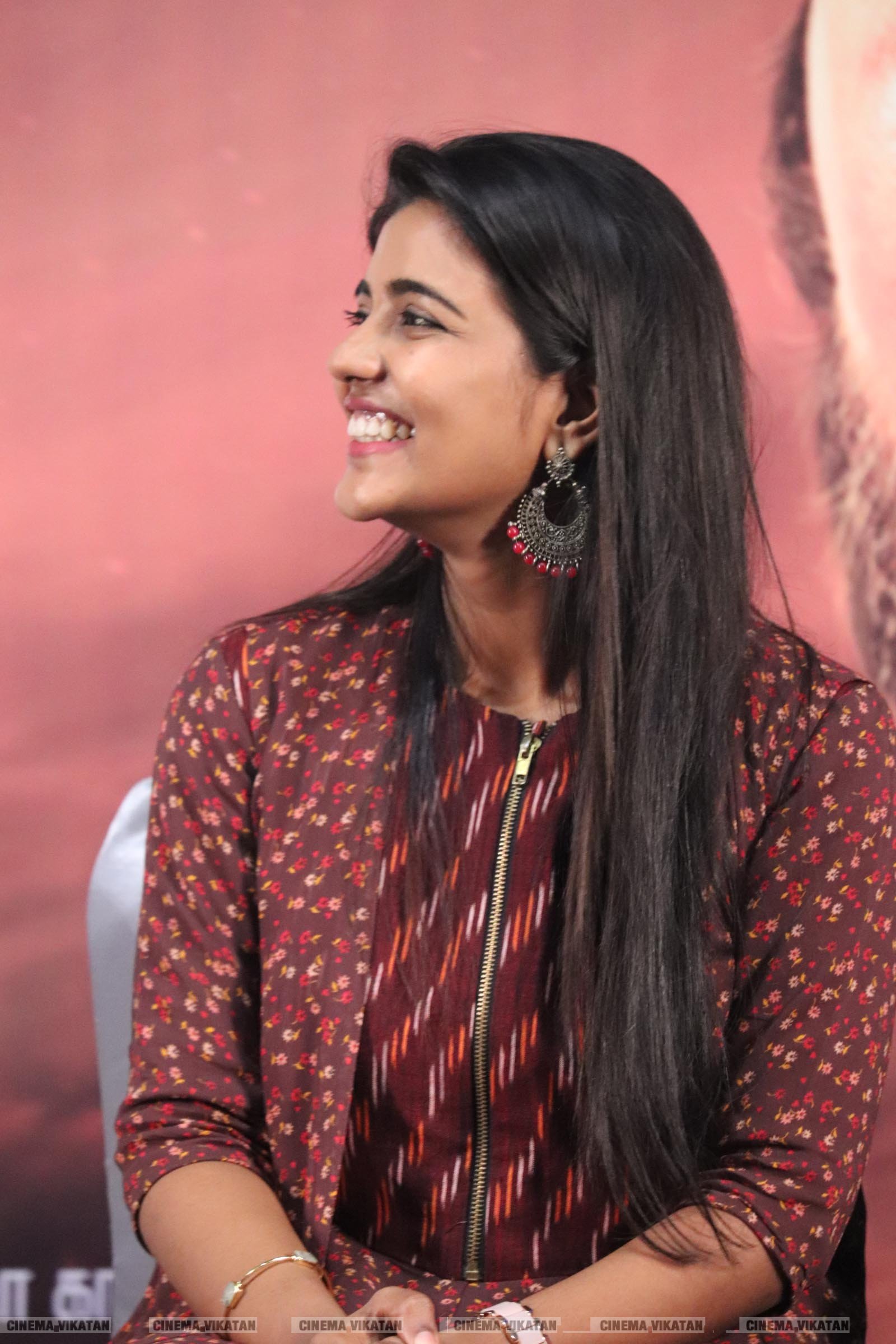 ஐஸ்வர்யா ராஜேஷ் 'கனா' பட நிகழ்ச்சியில்... படங்கள்: ராகேஷ் பெ ஐஸ்வர்யா ராஜேஷ் 'கனா' பட நிகழ்ச்சியில்... படங்கள்: ராகேஷ் பெ