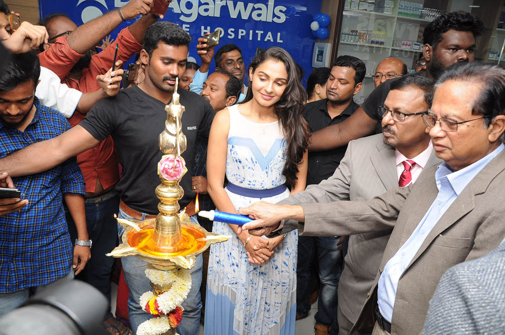 ஆண்ட்ரியா ஸ்டில்ஸ்... படங்கள்: ரமேஷ் கந்தசாமி ஆண்ட்ரியா ஸ்டில்ஸ்... படங்கள்: ரமேஷ் கந்தசாமி