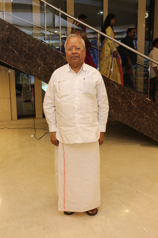 நடிகர் ரமேஷ் கண்ணா மகன் ஜஸ்வந்த் கண்ணா - ப்ரியங்கா திருமண வரவேற்பு நிகழ்ச்சி - திரை நட்சத்திரங்கள் திரண்டு வந்து வாழ்த்து - புகைப்படத் தொகுப்பு நடிகர் ரமேஷ் கண்ணா மகன் ஜஸ்வந்த் கண்ணா - ப்ரியங்கா திருமண வரவேற்பு நிகழ்ச்சி - திரை நட்சத்திரங்கள் திரண்டு வந்து வாழ்த்து - புகைப்படத் தொகுப்பு