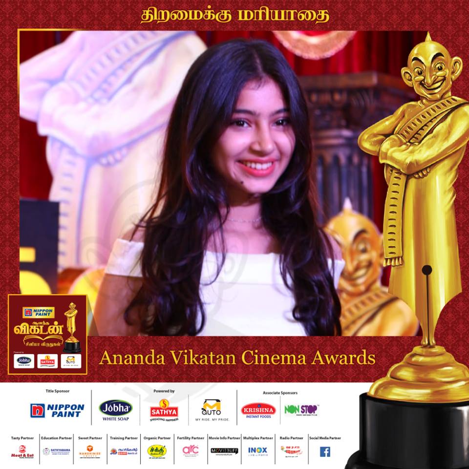 ஆனந்த விகடன் சினிமா விருதுகள் நிகழ்ச்சியில் கலந்துகொண்ட திரை பிரபலங்கள்... ஆனந்த விகடன் சினிமா விருதுகள் நிகழ்ச்சியில் கலந்துகொண்ட திரை பிரபலங்கள்...