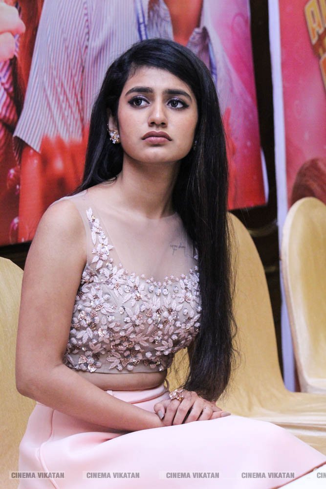 பிரியா பிரகாஷ் வாரியர் லேட்டஸ்ட் ஸ்டில்ஸ்... படங்கள்: வள்ளிசௌத்திரி ஆ பிரியா பிரகாஷ் வாரியர் லேட்டஸ்ட் ஸ்டில்ஸ்... படங்கள்: வள்ளிசௌத்திரி ஆ