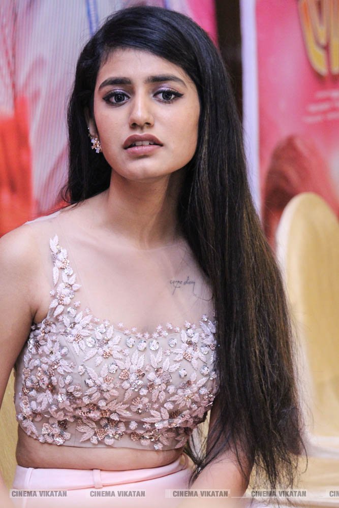 பிரியா பிரகாஷ் வாரியர் லேட்டஸ்ட் ஸ்டில்ஸ்... படங்கள்: வள்ளிசௌத்திரி ஆ பிரியா பிரகாஷ் வாரியர் லேட்டஸ்ட் ஸ்டில்ஸ்... படங்கள்: வள்ளிசௌத்திரி ஆ
