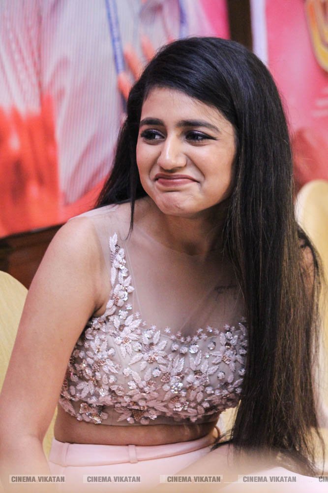 பிரியா பிரகாஷ் வாரியர் லேட்டஸ்ட் ஸ்டில்ஸ்... படங்கள்: வள்ளிசௌத்திரி ஆ பிரியா பிரகாஷ் வாரியர் லேட்டஸ்ட் ஸ்டில்ஸ்... படங்கள்: வள்ளிசௌத்திரி ஆ