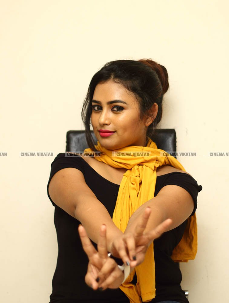 ஃபரினா லேட்டஸ்ட் ஃபோட்டோஷூட்... படங்கள்: தே.அசோக்குமார் ஃபரினா லேட்டஸ்ட் ஃபோட்டோஷூட்... படங்கள்: தே.அசோக்குமார்