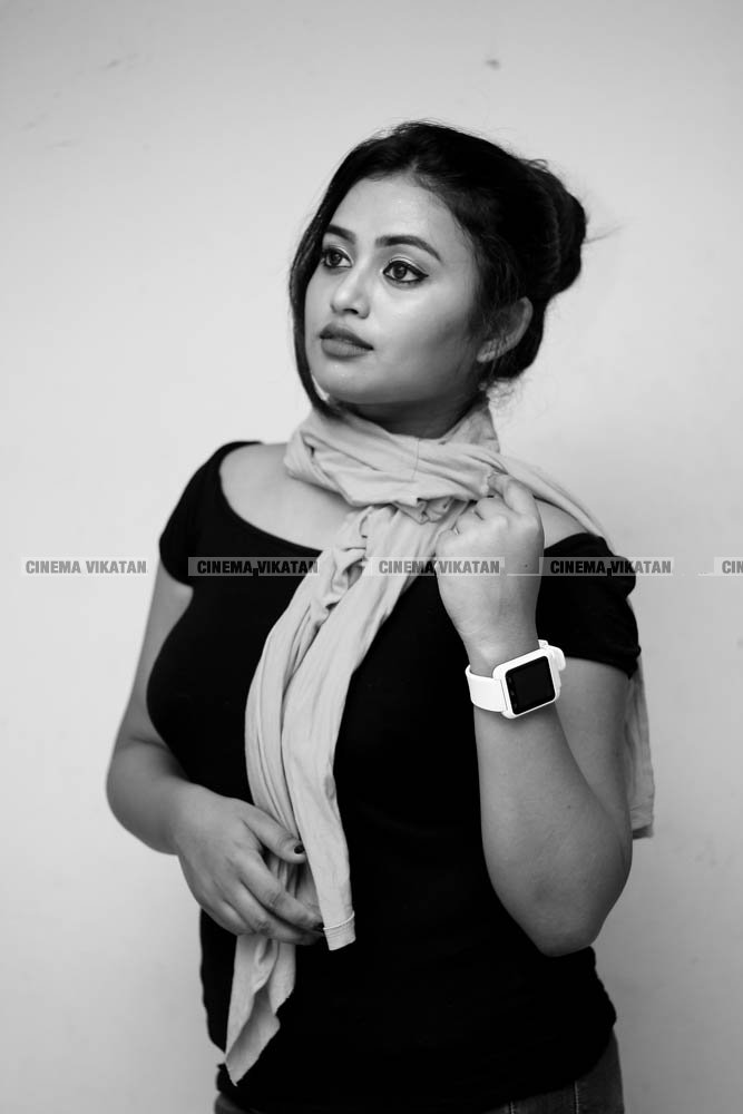 ஃபரினா லேட்டஸ்ட் ஃபோட்டோஷூட்... படங்கள்: தே.அசோக்குமார் ஃபரினா லேட்டஸ்ட் ஃபோட்டோஷூட்... படங்கள்: தே.அசோக்குமார்
