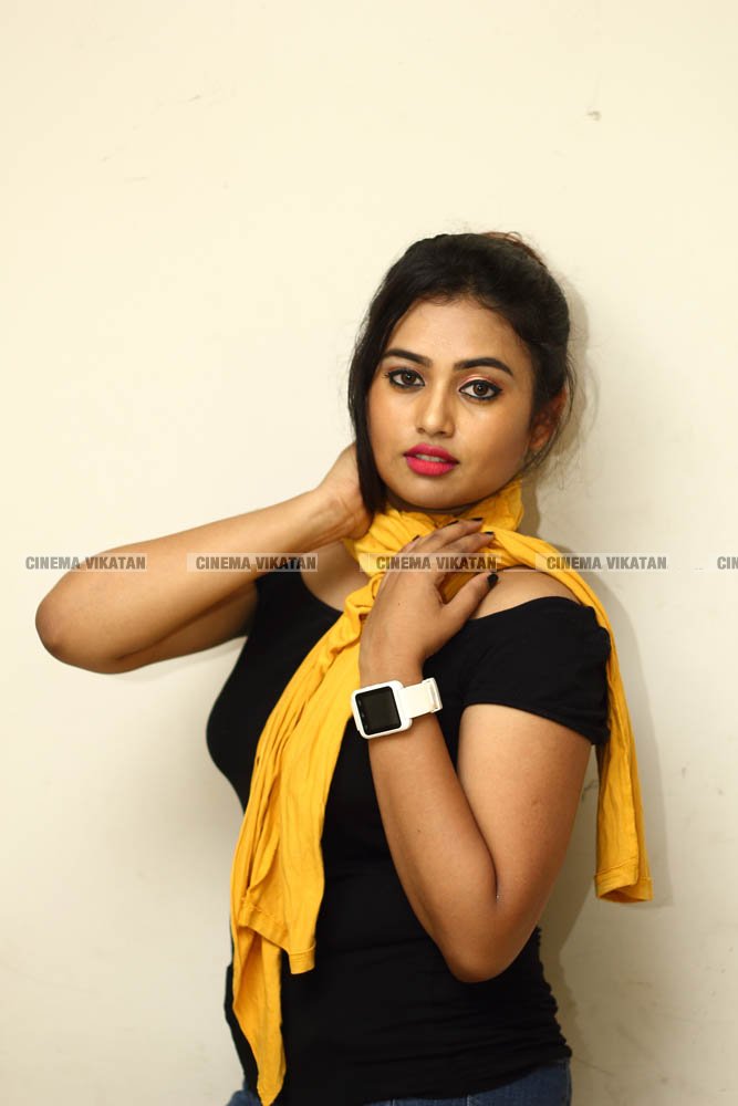 ஃபரினா லேட்டஸ்ட் ஃபோட்டோஷூட்... படங்கள்: தே.அசோக்குமார் ஃபரினா லேட்டஸ்ட் ஃபோட்டோஷூட்... படங்கள்: தே.அசோக்குமார்