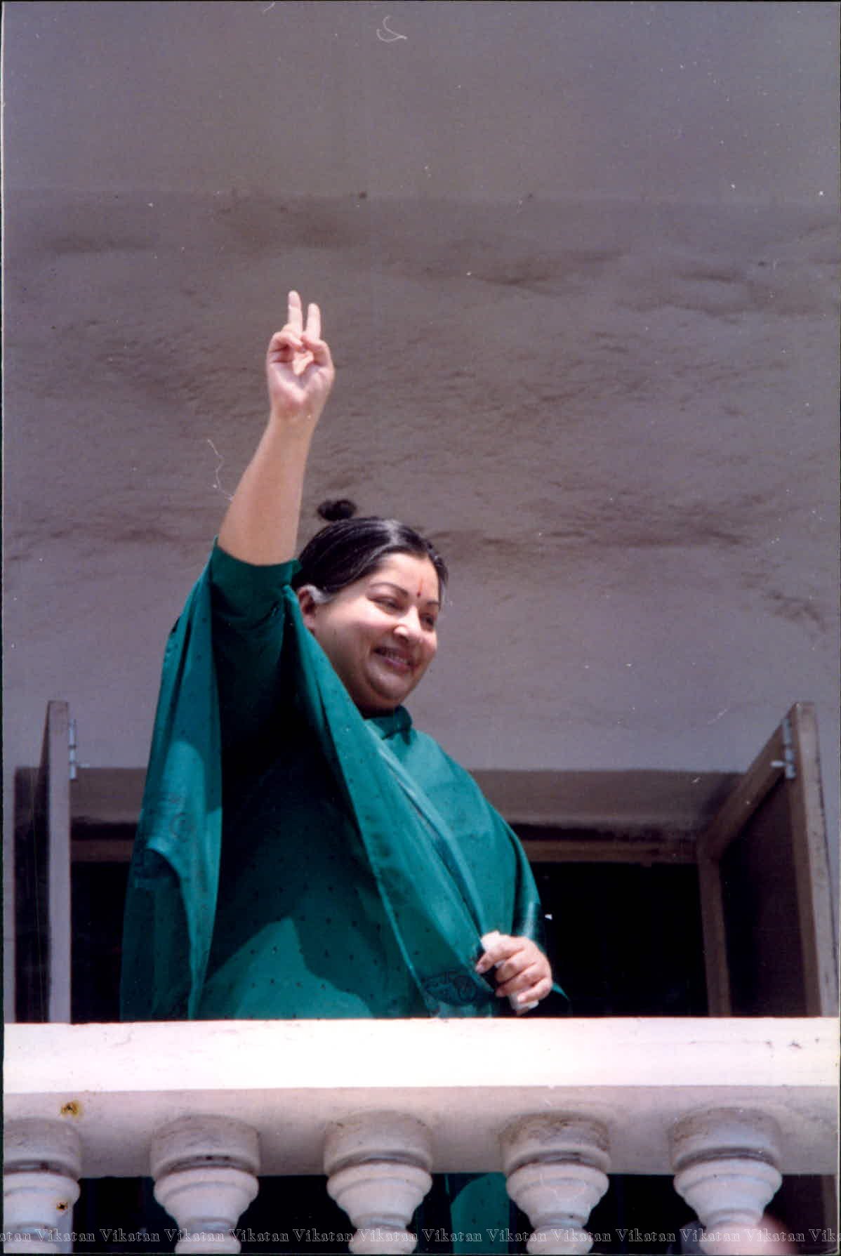 ஜெயலலிதாவின் வின்டேஜ் புகைப்படங்கள். தொகுப்பு குமரேசன் ஜெயலலிதாவின் வின்டேஜ் புகைப்படங்கள். தொகுப்பு குமரேசன்