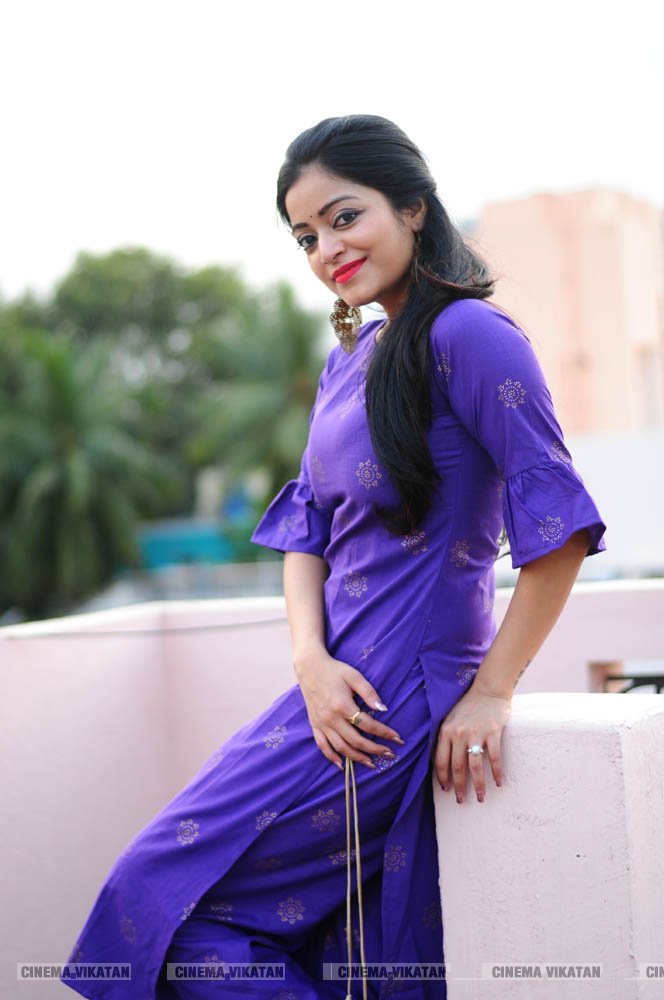 ஜனனி ஐயரின் லேட்டஸ்ட் போட்டோஷூட் புகைப்படங்கள் ஜனனி ஐயரின் லேட்டஸ்ட் போட்டோஷூட் புகைப்படங்கள்