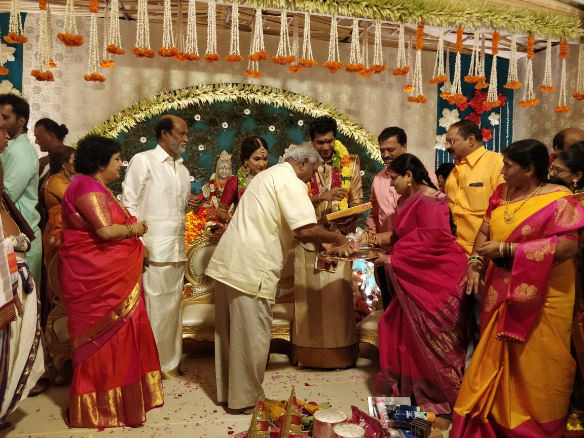 சௌந்தர்யா ரஜினி - விசாகன் திருமணம்: முதல்வர் எடப்பாடி பழனிசாமி, கமல் பங்கேற்பு: சிறப்பு தொகுப்பு சௌந்தர்யா ரஜினி - விசாகன் திருமணம்: முதல்வர் எடப்பாடி பழனிசாமி, கமல் பங்கேற்பு: சிறப்பு தொகுப்பு