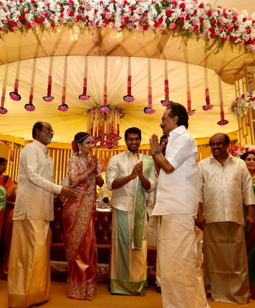 சௌந்தர்யா ரஜினி - விசாகன் திருமணம்: முதல்வர் எடப்பாடி பழனிசாமி, கமல் பங்கேற்பு: சிறப்பு தொகுப்பு சௌந்தர்யா ரஜினி - விசாகன் திருமணம்: முதல்வர் எடப்பாடி பழனிசாமி, கமல் பங்கேற்பு: சிறப்பு தொகுப்பு