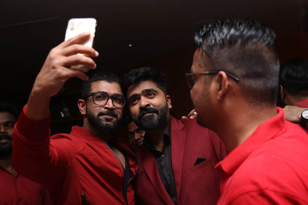 தனுஷ், ஆர்யா, யுவன்ஷங்கர் ராஜா கலந்துகொண்ட சிம்புவின் பிறந்தநாள் கொண்டாட்ட ஆல்பம்! தனுஷ், ஆர்யா, யுவன்ஷங்கர் ராஜா கலந்துகொண்ட சிம்புவின் பிறந்தநாள் கொண்டாட்ட ஆல்பம்!