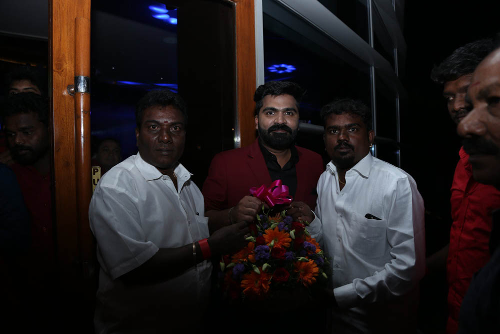 தனுஷ், ஆர்யா, யுவன்ஷங்கர் ராஜா கலந்துகொண்ட சிம்புவின் பிறந்தநாள் கொண்டாட்ட ஆல்பம்! தனுஷ், ஆர்யா, யுவன்ஷங்கர் ராஜா கலந்துகொண்ட சிம்புவின் பிறந்தநாள் கொண்டாட்ட ஆல்பம்!