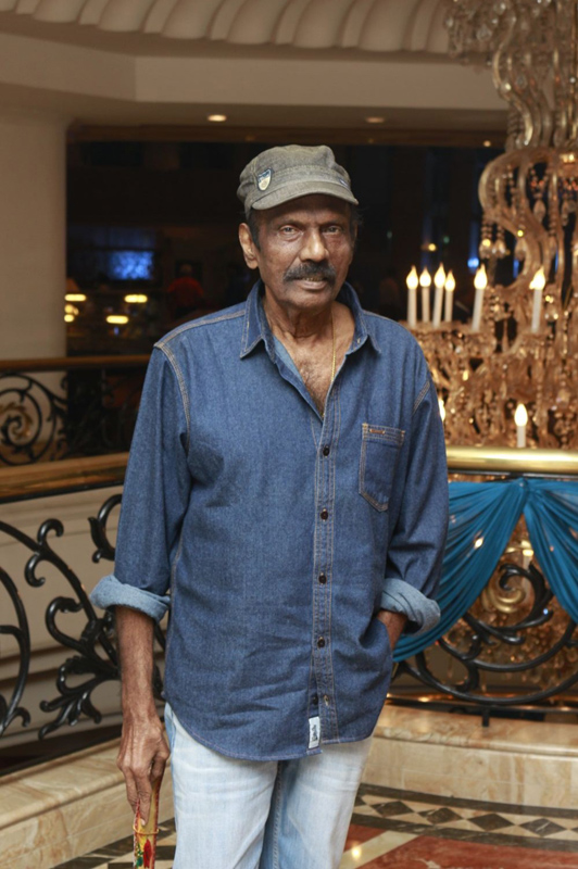 இயக்குநர்- நடிகர் மனோபாலா மகன் ஹரிஷ் - பிரியா திருமண வரவேற்பு: திரைநட்சத்திரங்கள் திரண்டு வந்து வாழ்த்து... புகைப்படத் தொகுப்பு இயக்குநர்- நடிகர் மனோபாலா மகன் ஹரிஷ் - பிரியா திருமண வரவேற்பு: திரைநட்சத்திரங்கள் திரண்டு வந்து வாழ்த்து... புகைப்படத் தொகுப்பு