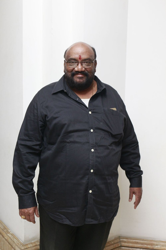 இயக்குநர்- நடிகர் மனோபாலா மகன் ஹரிஷ் - பிரியா திருமண வரவேற்பு: திரைநட்சத்திரங்கள் திரண்டு வந்து வாழ்த்து... புகைப்படத் தொகுப்பு இயக்குநர்- நடிகர் மனோபாலா மகன் ஹரிஷ் - பிரியா திருமண வரவேற்பு: திரைநட்சத்திரங்கள் திரண்டு வந்து வாழ்த்து... புகைப்படத் தொகுப்பு